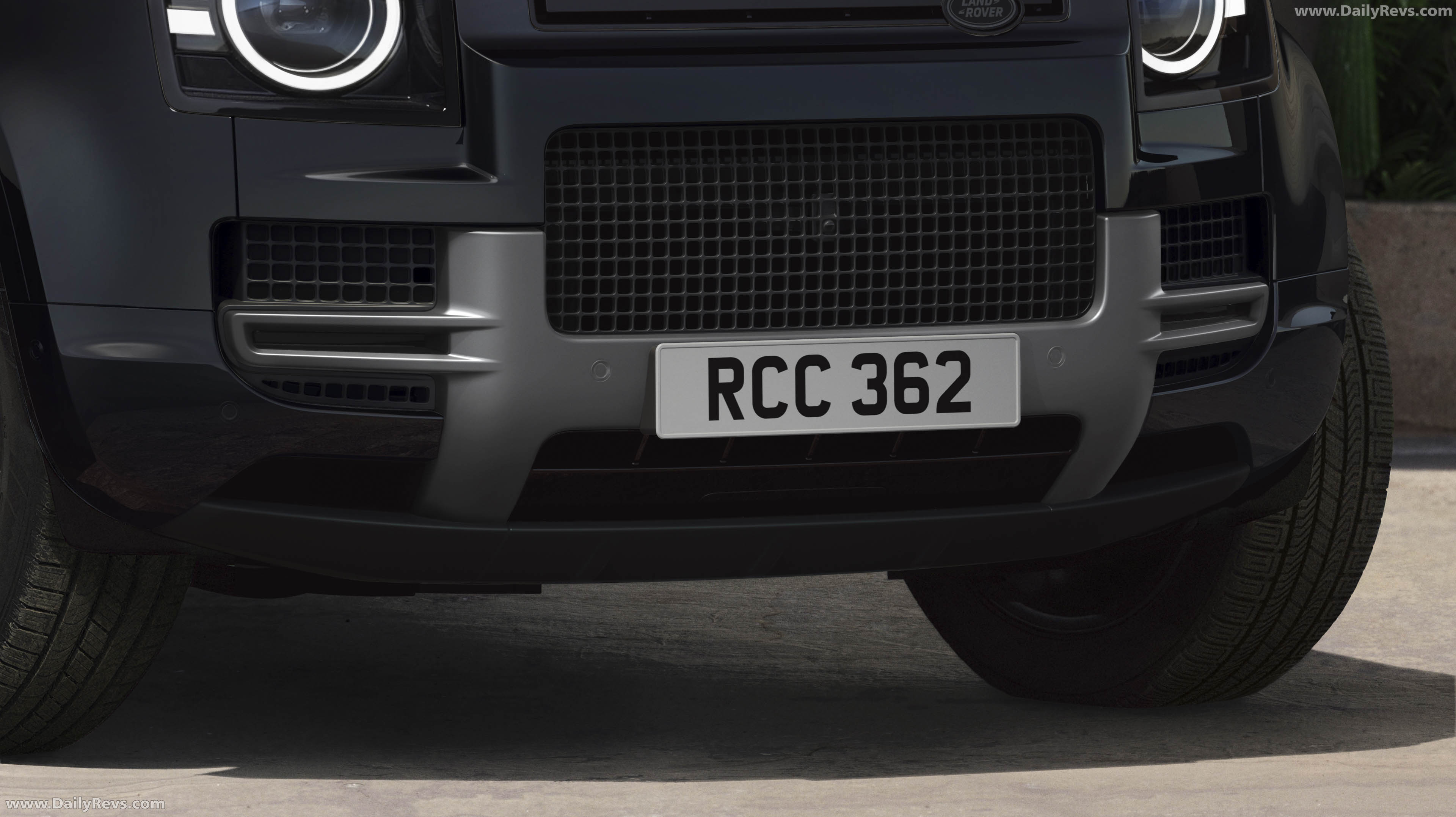 2027 Land Rover Defender 130 Vertex Exterior
